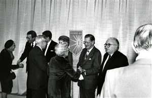 Image description is not available for 1984.232